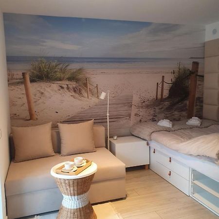 Apartament Beige Z Ogrodkiem Dziwnówek Eksteriør bilde