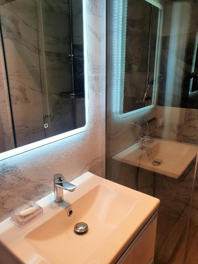 Apartament Beige Z Ogrodkiem Dziwnówek Eksteriør bilde