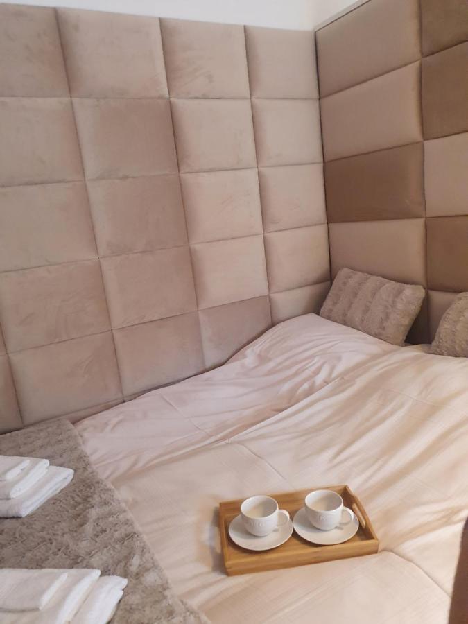 Apartament Beige Z Ogrodkiem Dziwnówek Eksteriør bilde